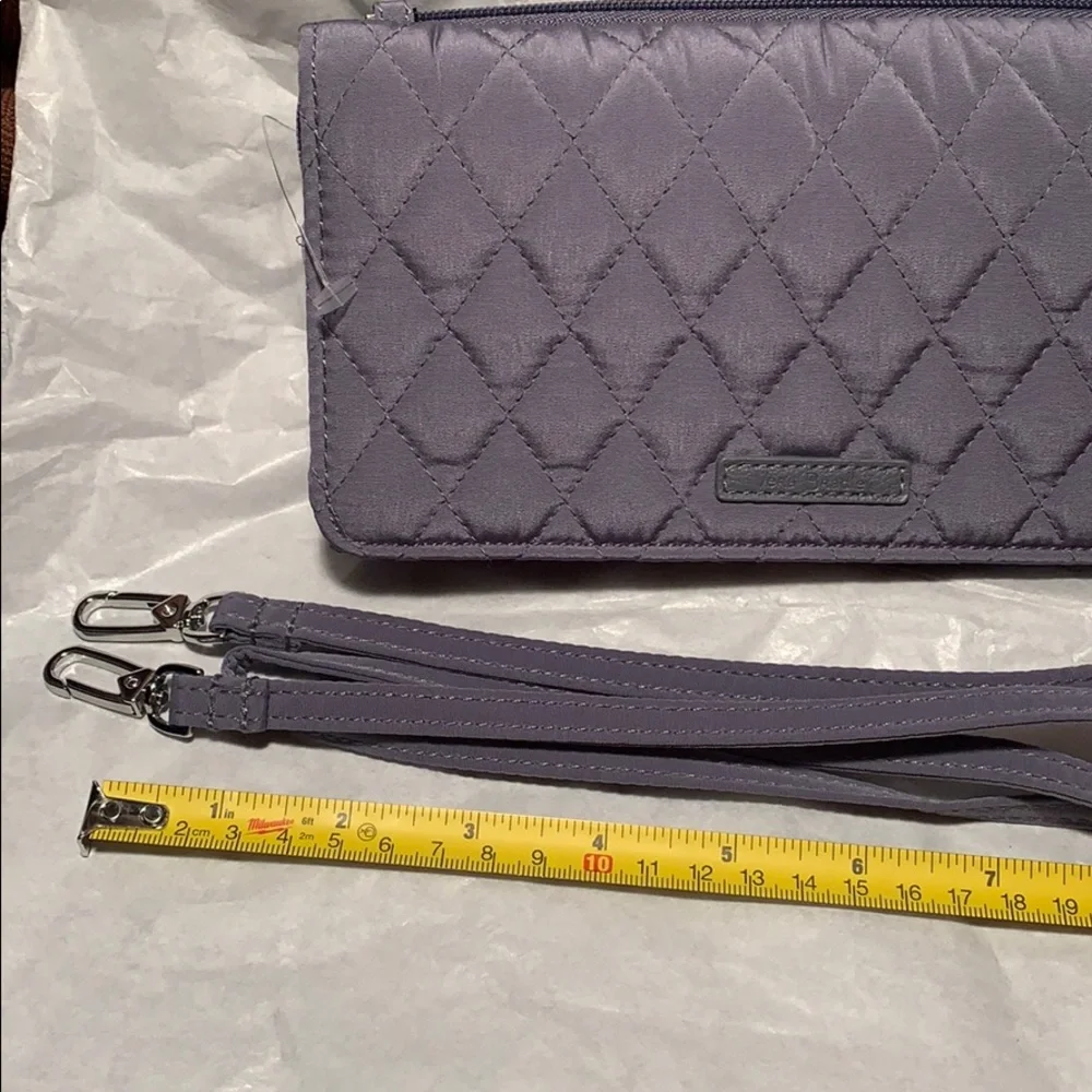 NWT Vera Bradley quilted crossbody/wristlet wallet - Picture 10 of 16